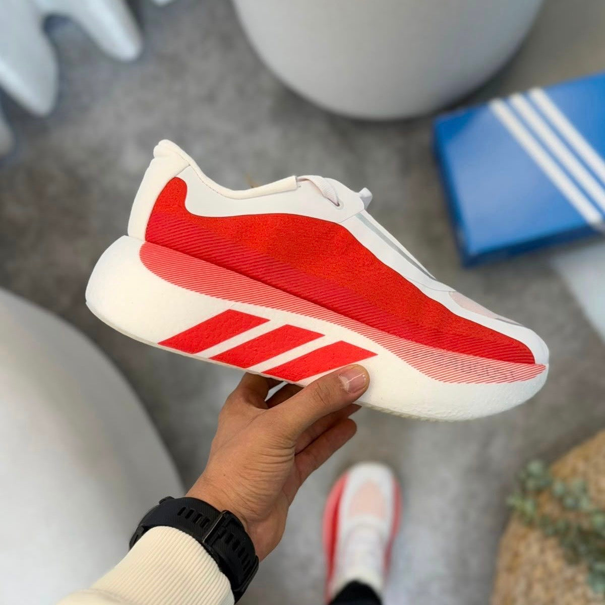 ADIDAS HYPERBOOST - D