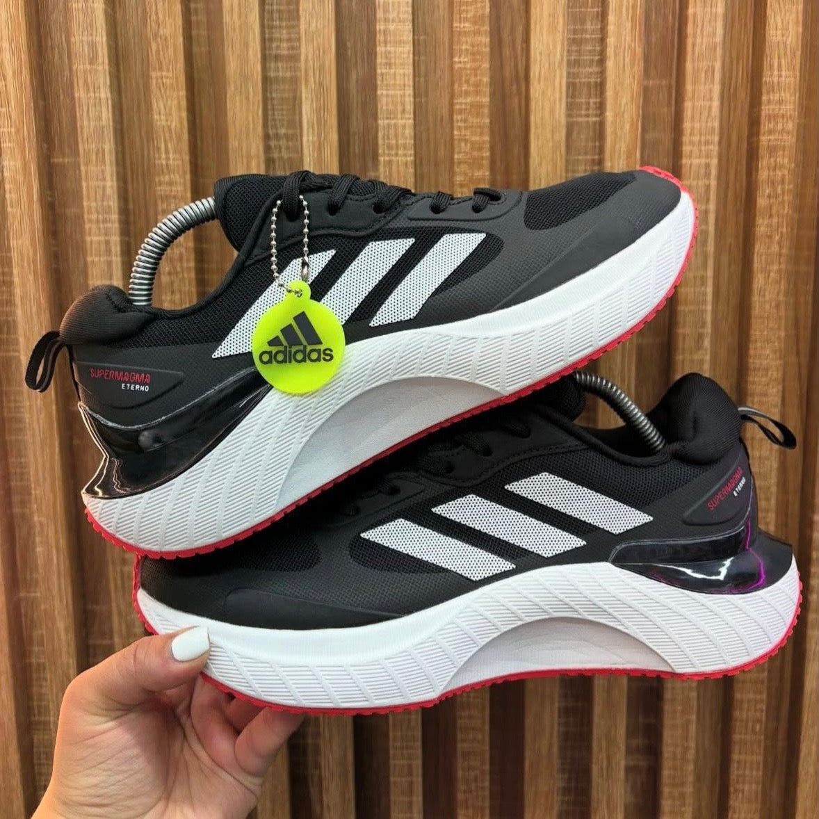 ADIDAS SUPERMAGNA