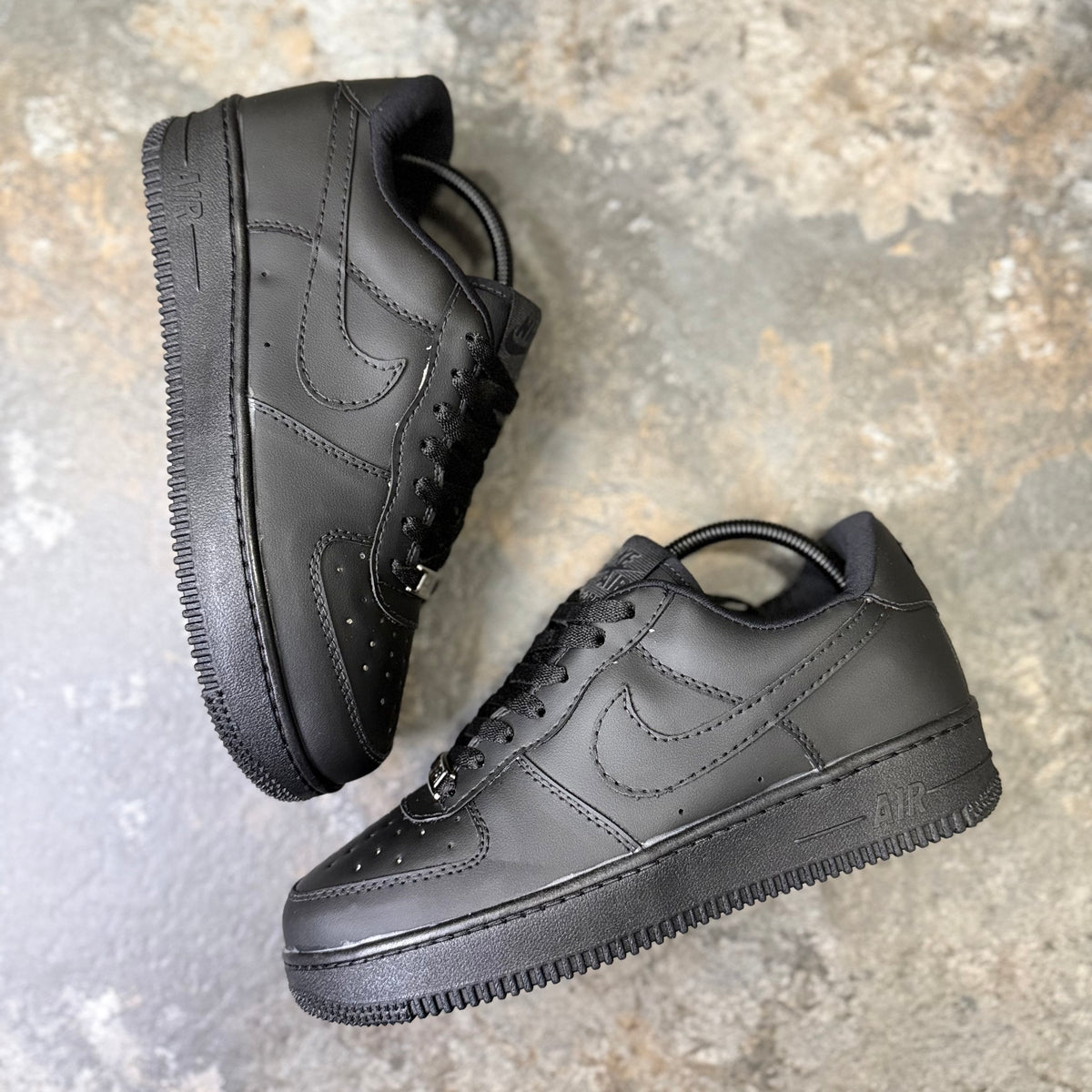 NIKE AIR FORCE ONE