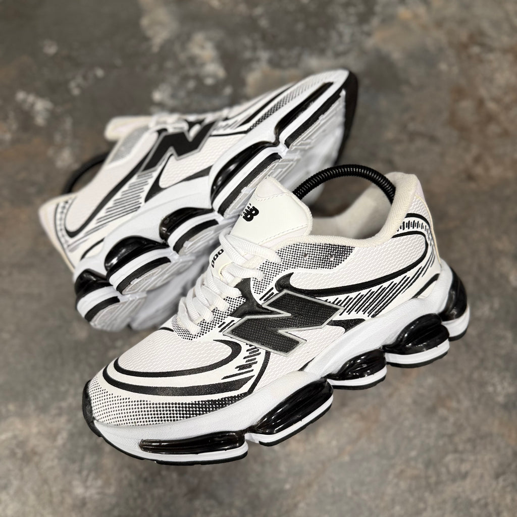 NEW BALANCE 2000