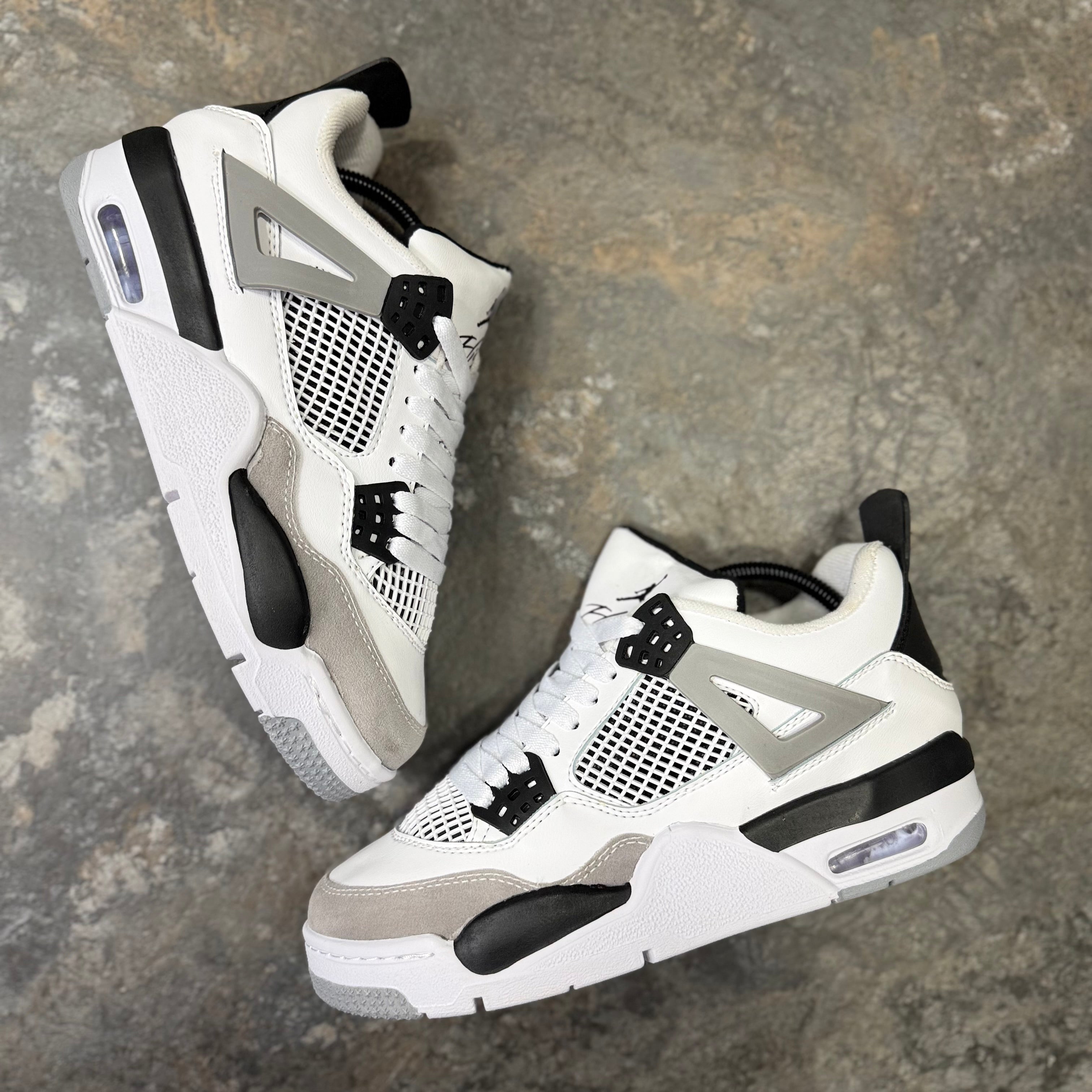 AIR JORDAN RETRO 4