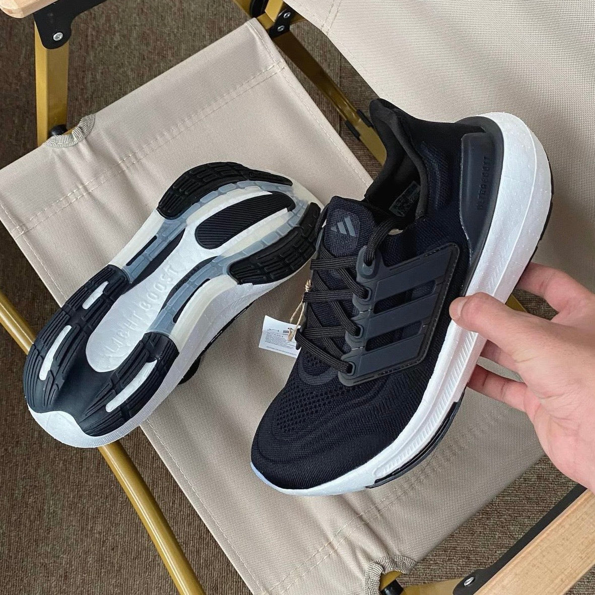 ADIDAS ULTRABOST