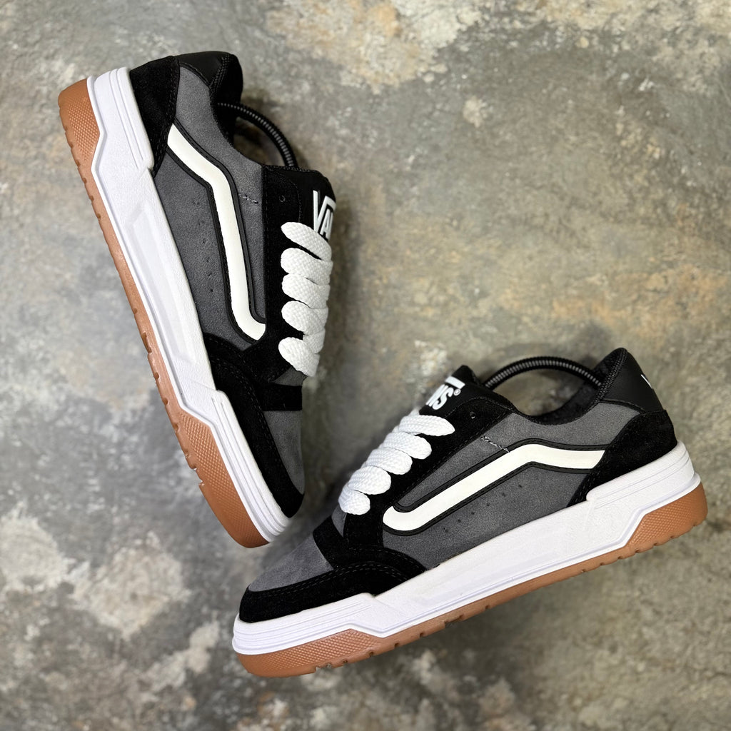 VANS HYLANE
