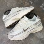 NIKE INITIATOR