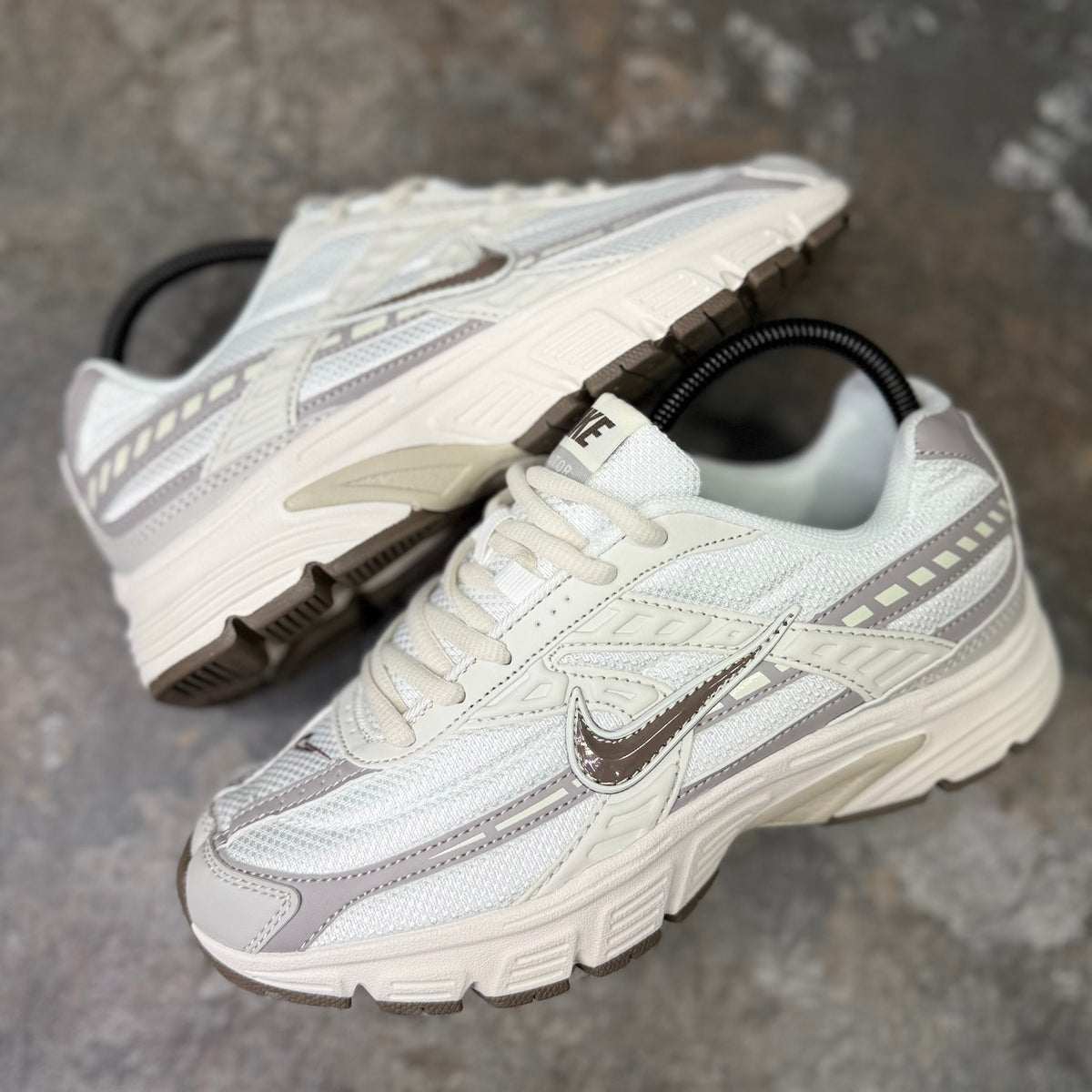 NIKE INITIATOR