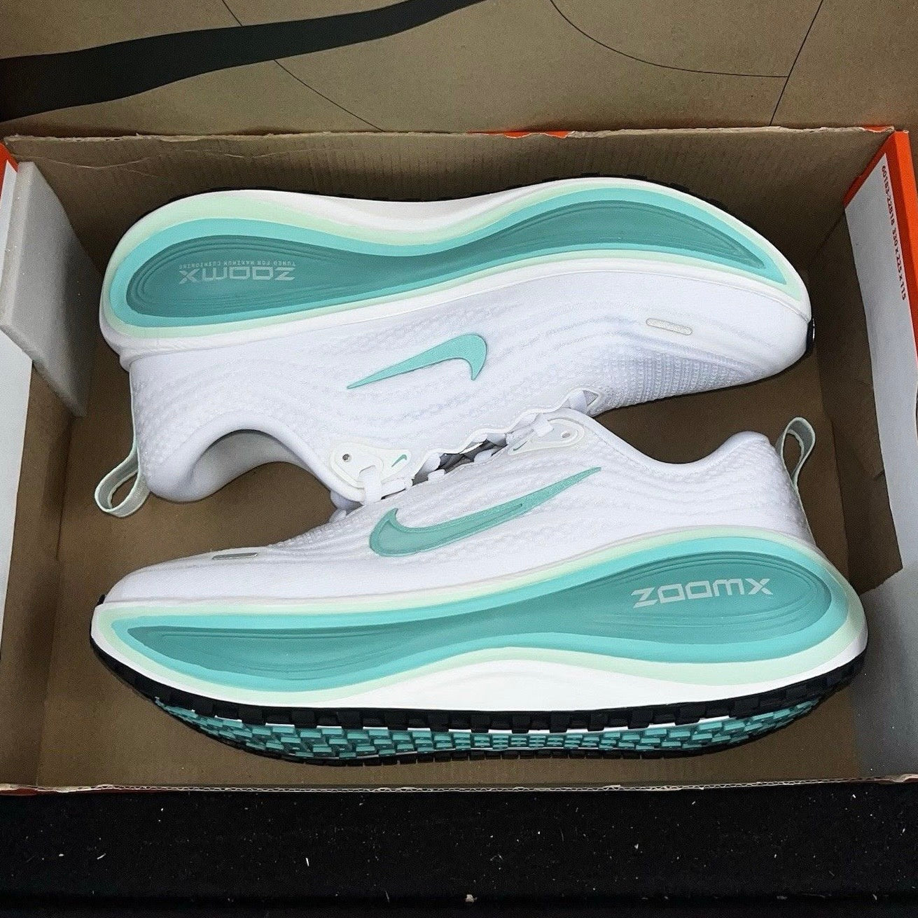 NIKE VOMERO PLUS