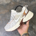 NIKE V2K RUN