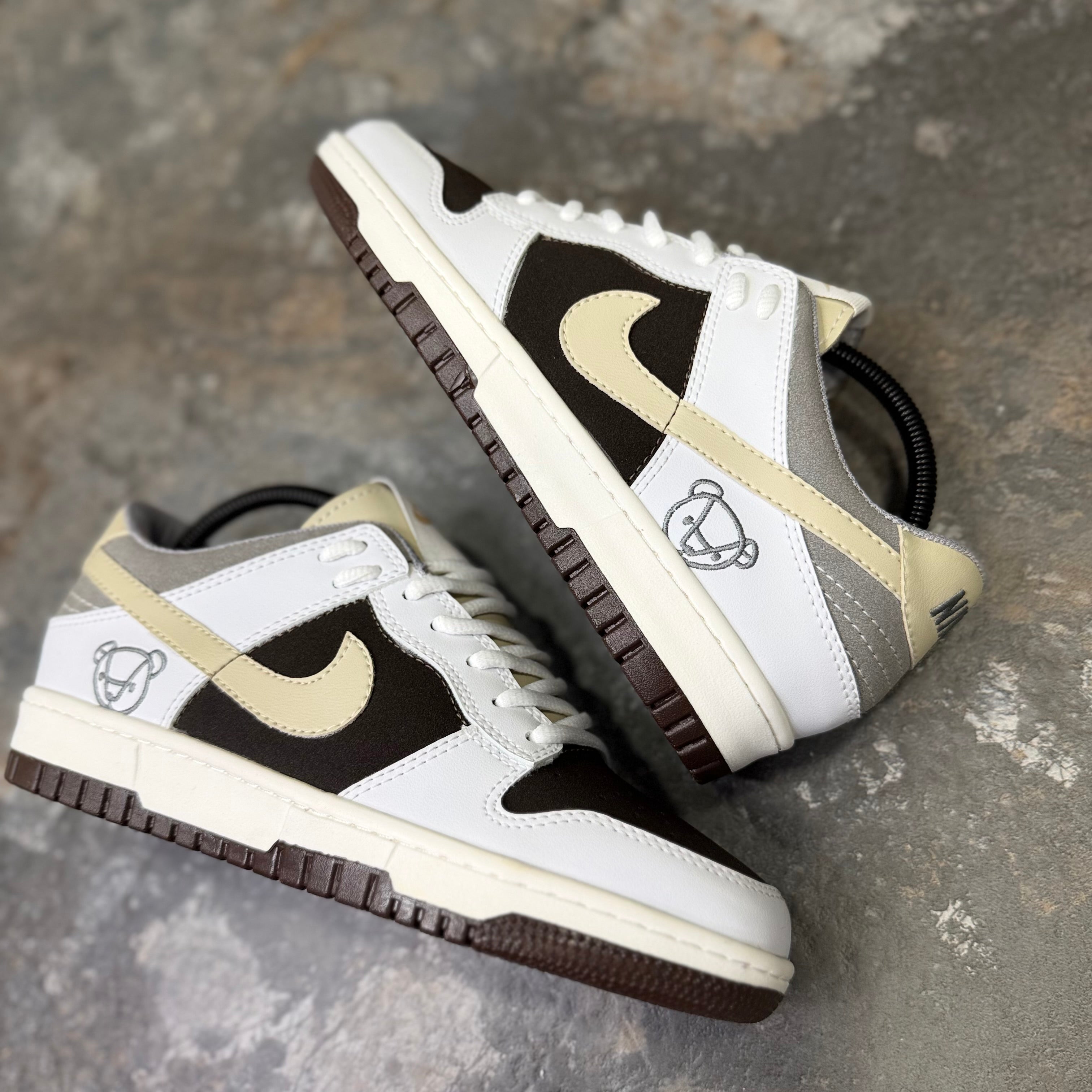 NIKE SB DUNK