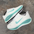NIKE VOMERO PLUS - DAMA
