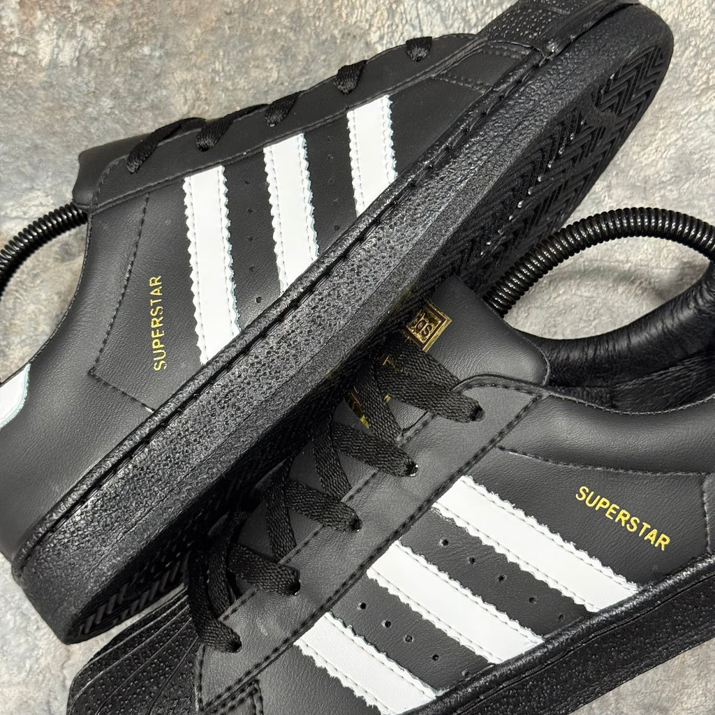 ADIDAS SUPERSTAR