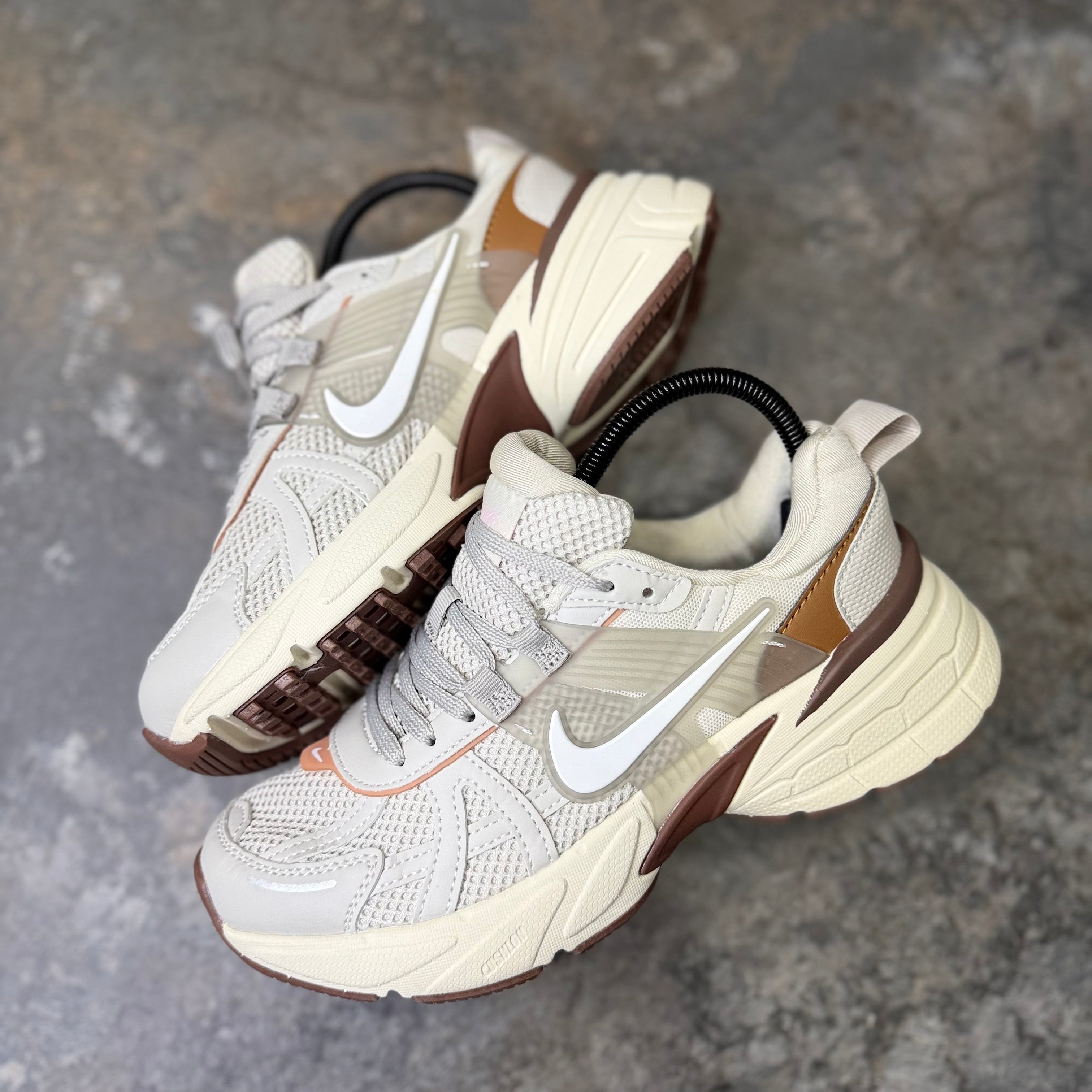 NIKE V2K RUN