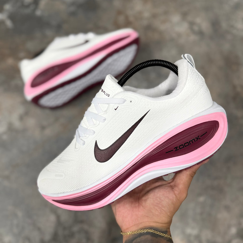 NIKE VOMERO PLUS - DAMA