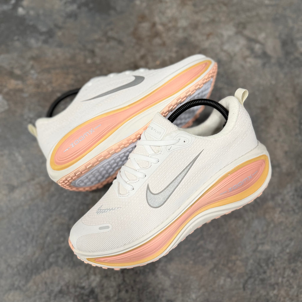 NIKE VOMERO PLUS - DAMA