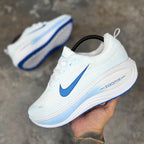 NIKE VOMERO PLUS - DAMA