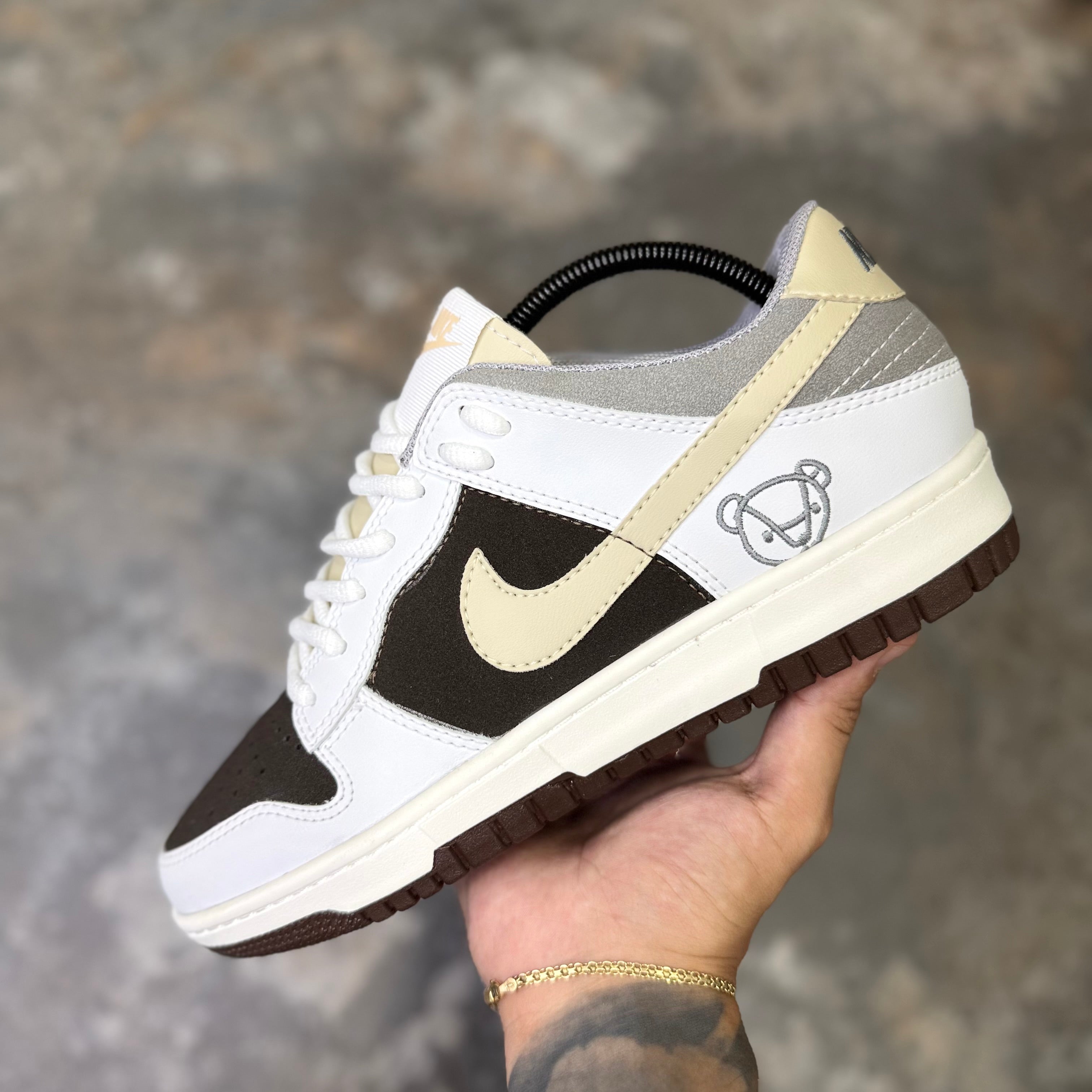 NIKE SB DUNK