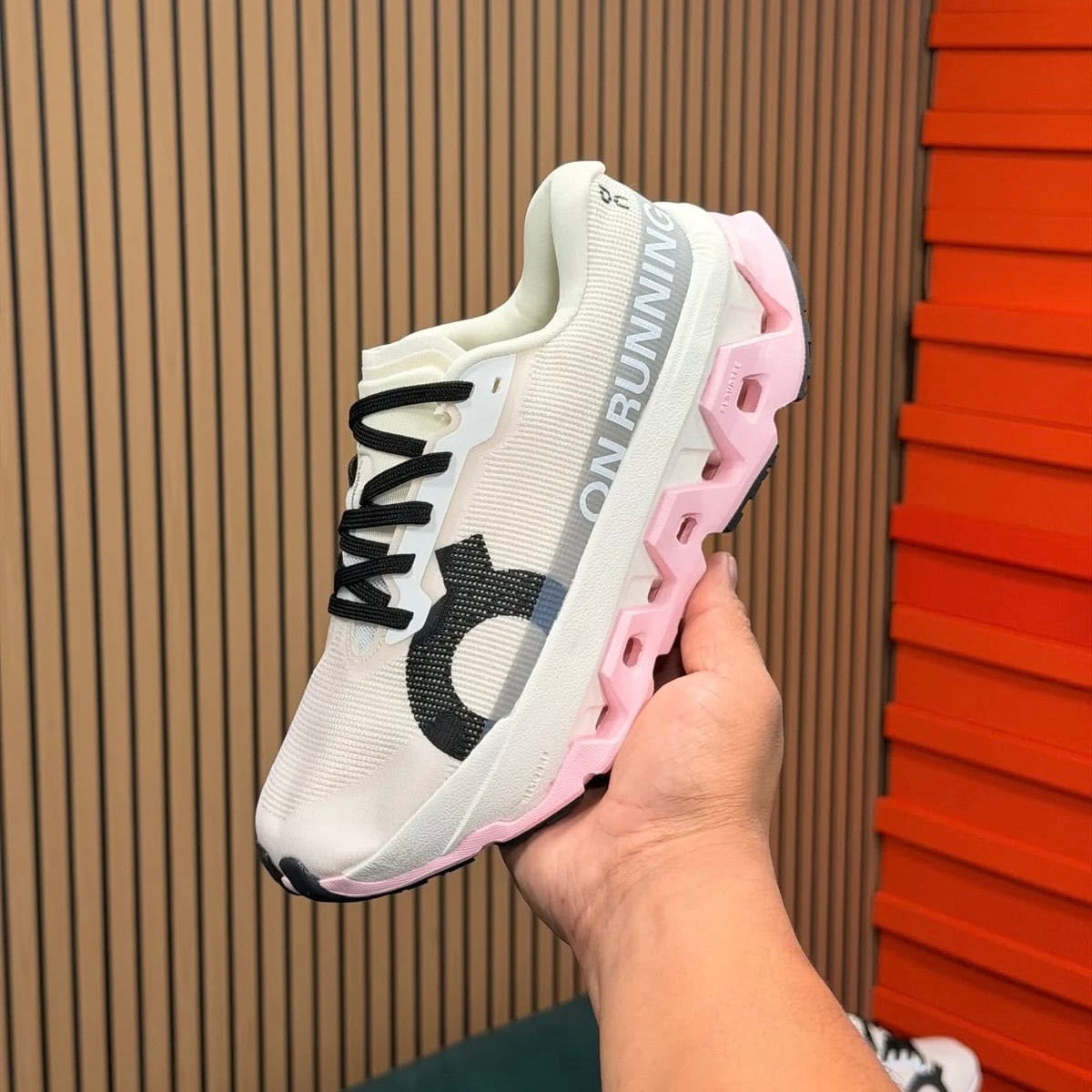 ON CLOUDMONSTER 3