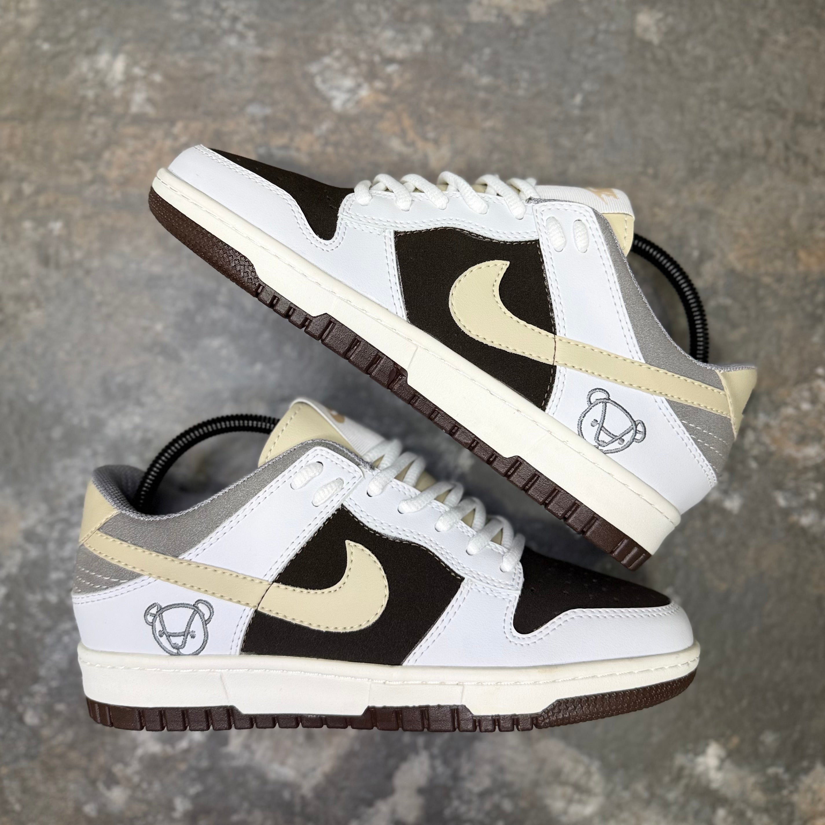NIKE SB DUNK