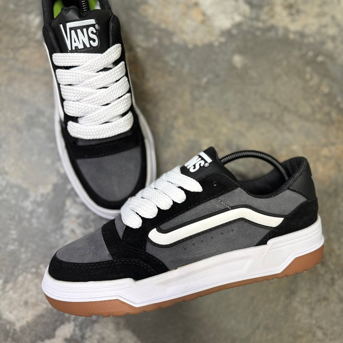VANS HYLANE