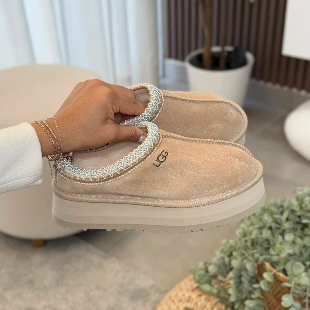 BOTAS UGG TAZ II