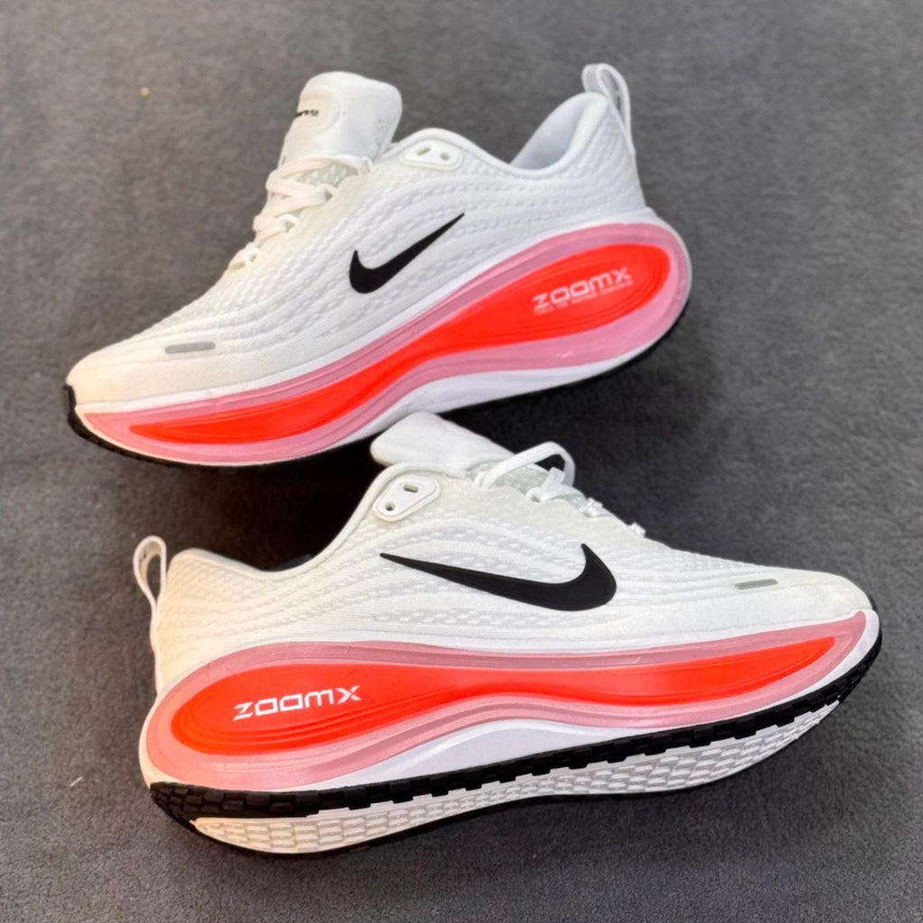 NIKE VOMERO PLUS
