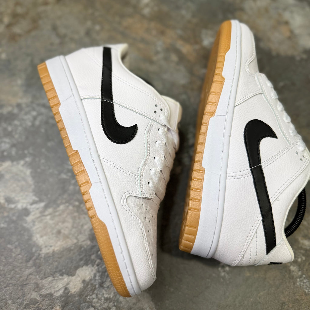 NIKE SB DUNK