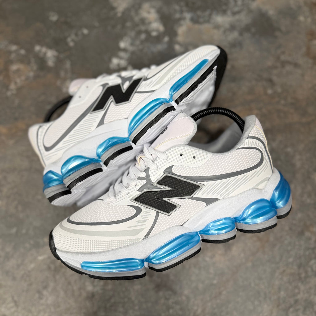 NEW BALANCE 2000