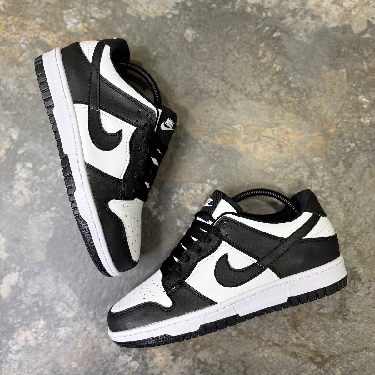 NIKE SB DUNK