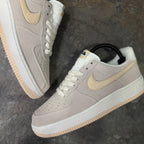 NIKE AIR FORCE ONE - BEIGE