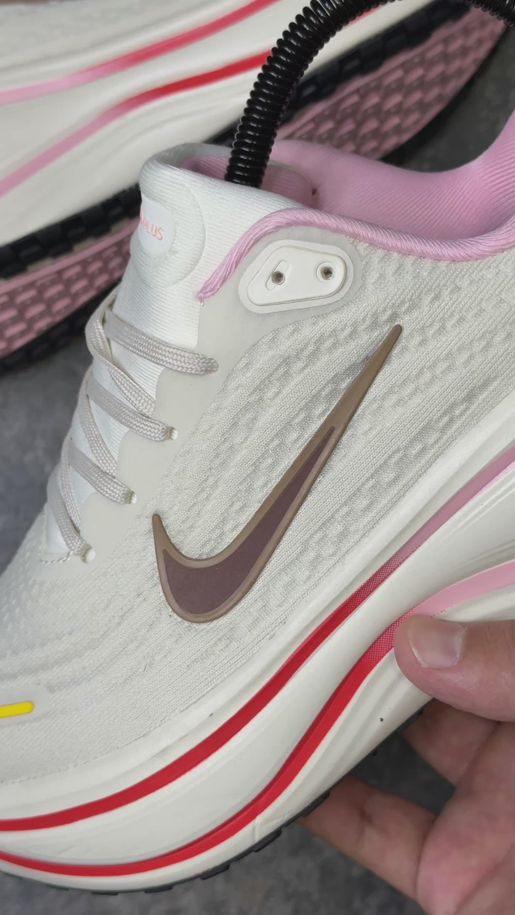 NIKE VOMERO PLUS - BEIGE (AAA)